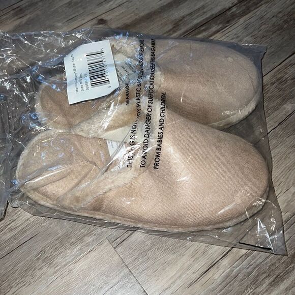 Men's slippers  - Picture 1 of 3